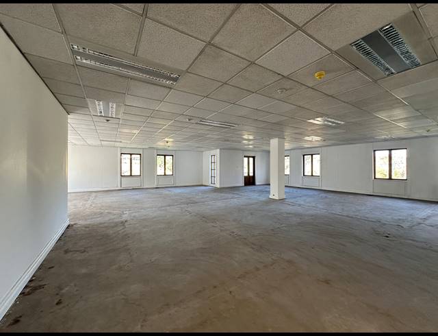 3,731M² OFFICE TO LET IN SANDTON CENTRAL